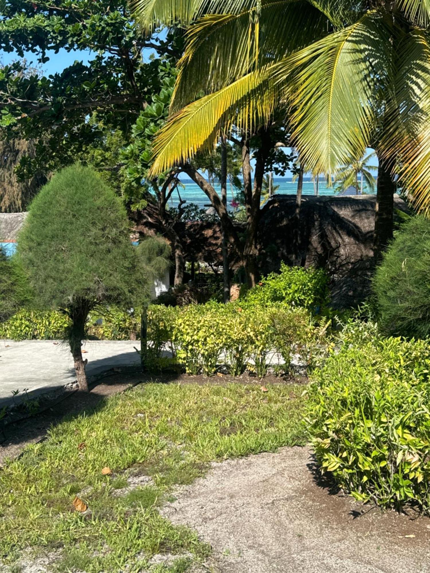 Zanzinite Beach Spa Hotel Zanzibar Exterior photo
