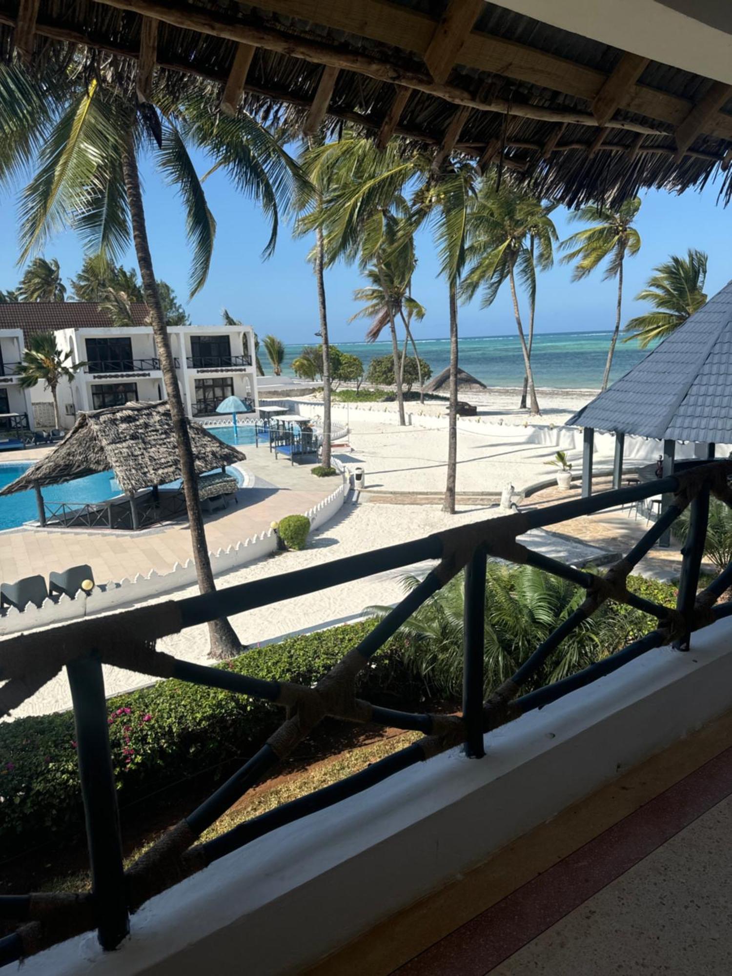 Zanzinite Beach Spa Hotel Zanzibar Exterior photo