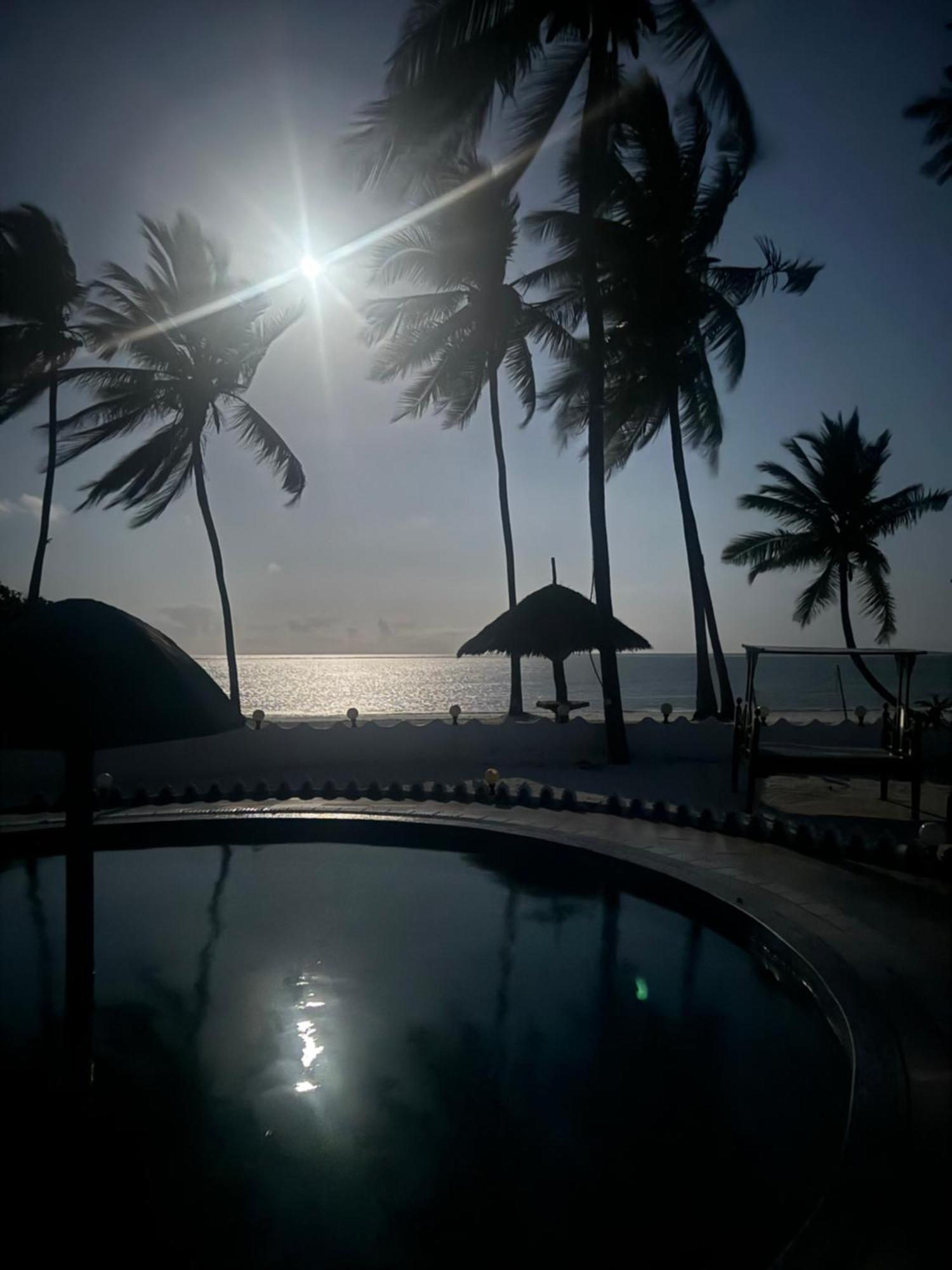 Zanzinite Beach Spa Hotel Zanzibar Exterior photo